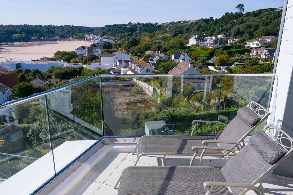 Biarritz Hotel St Brelade Exterior photo